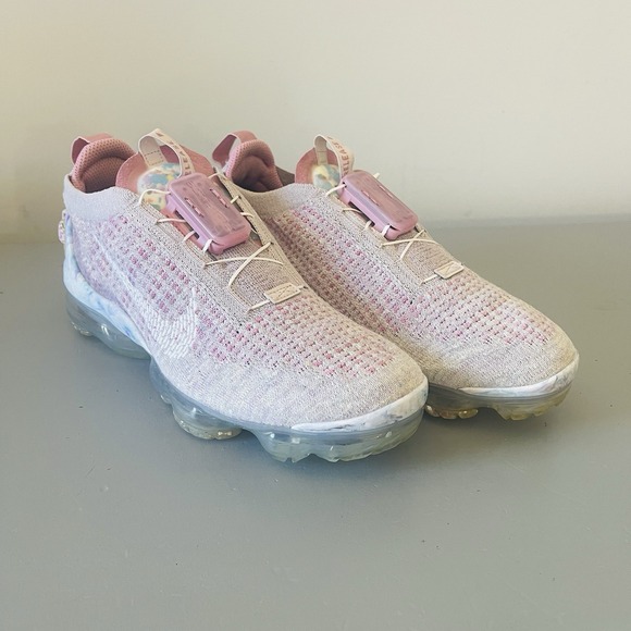 Nike Air VaporMax Flyknit Lock Sneakers Womens Left Shoe Size 8, Right Size 8.5 - Picture 1 of 11